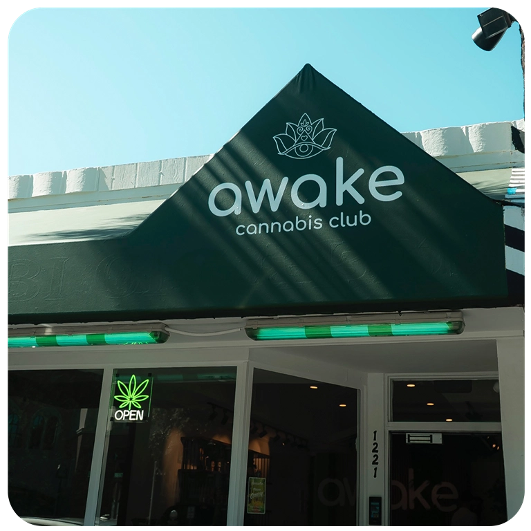 storefront at fort laudedale